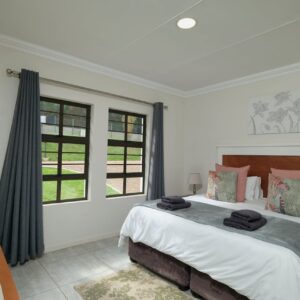5 BHK Furnished Apartment Standard Cleaning