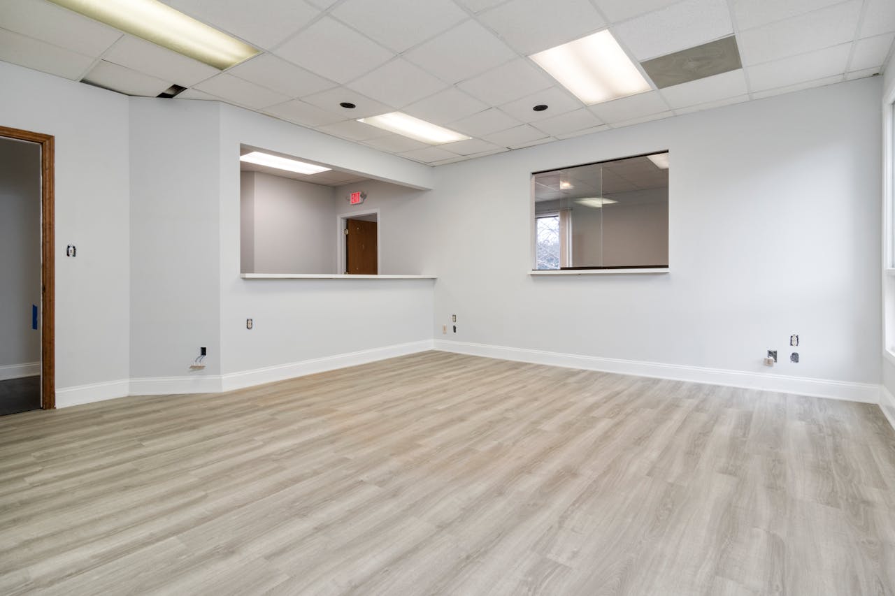 Deep Unfurnished Office Cleaning (6000-7000 sq ft )