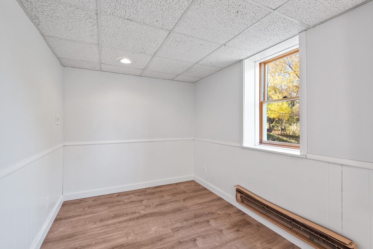 Ultimate Cleaning Unfurnished Office (6000-7000 sq ft)
